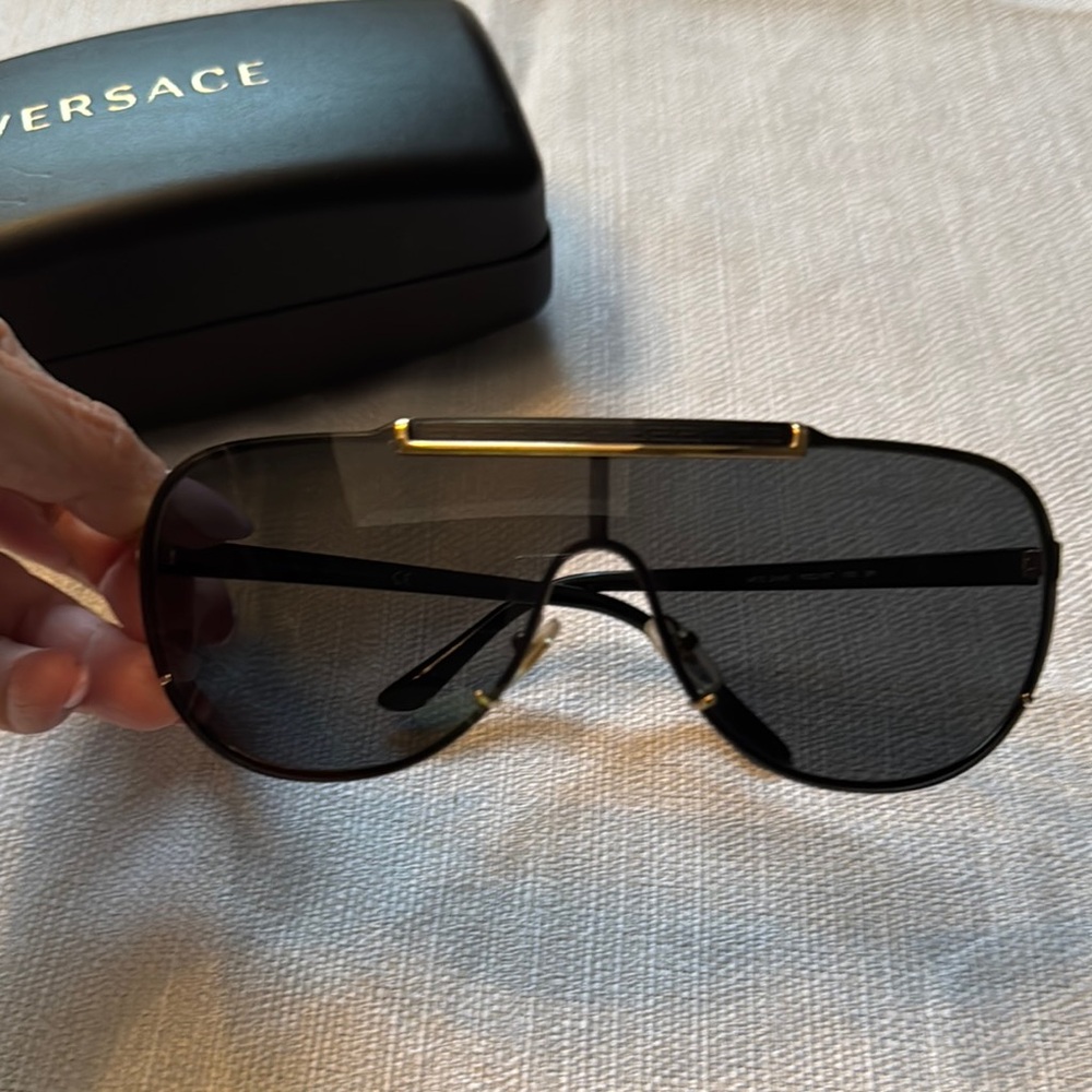 Versace Sunglasses with Black Lenses and Gold Trim - Picture 1 of 11